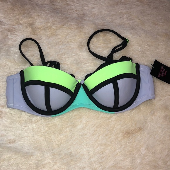 Victoria's Secret Other - Victoria’s Secret Underwire Color Block Bikini Top